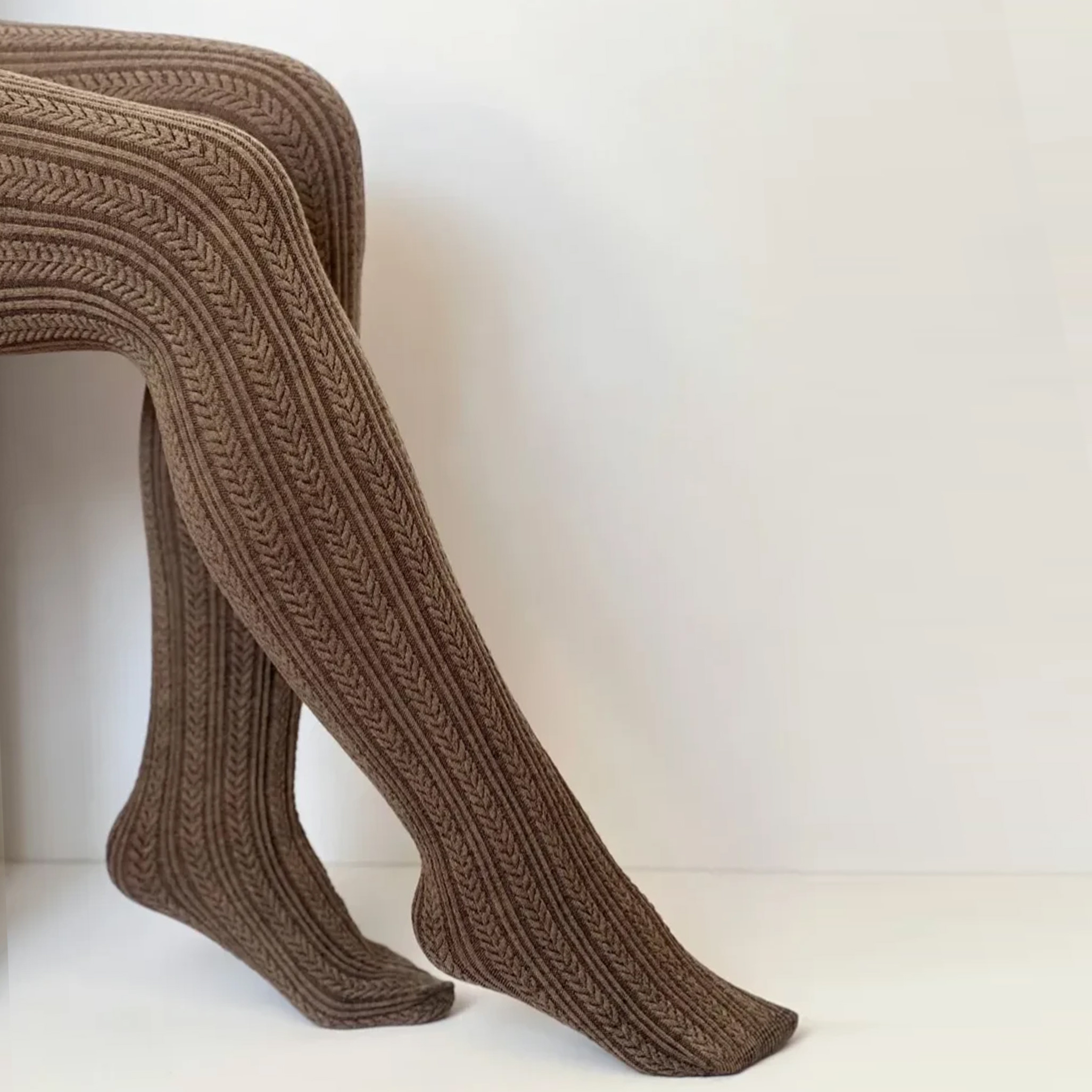 جوراب شلواری گندمی پنتی - Image 2